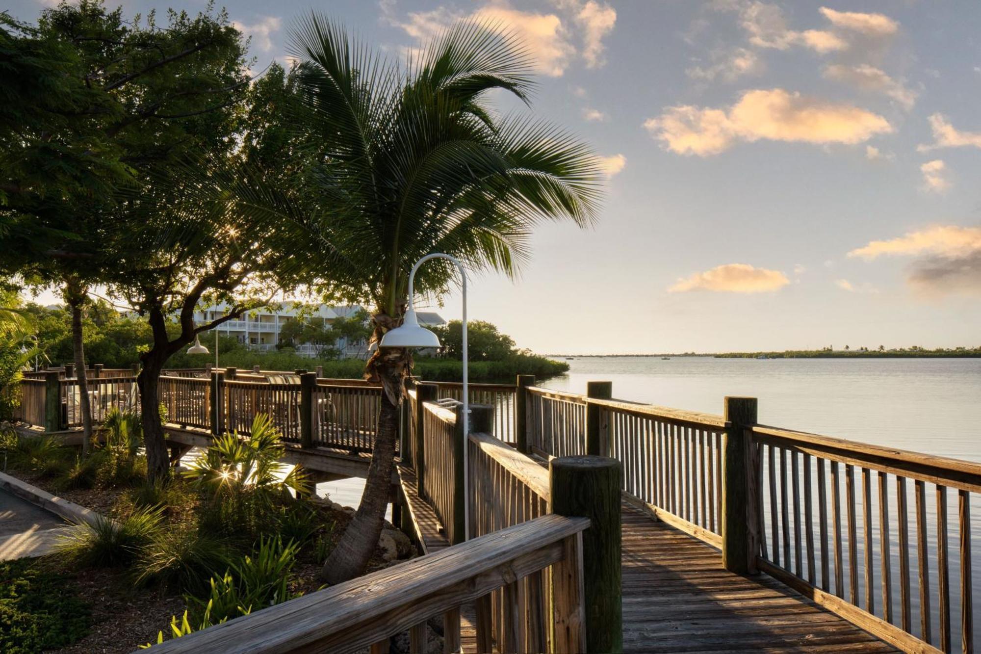 Courtyard By Marriott Key West Waterfront Hotel Exterior photo